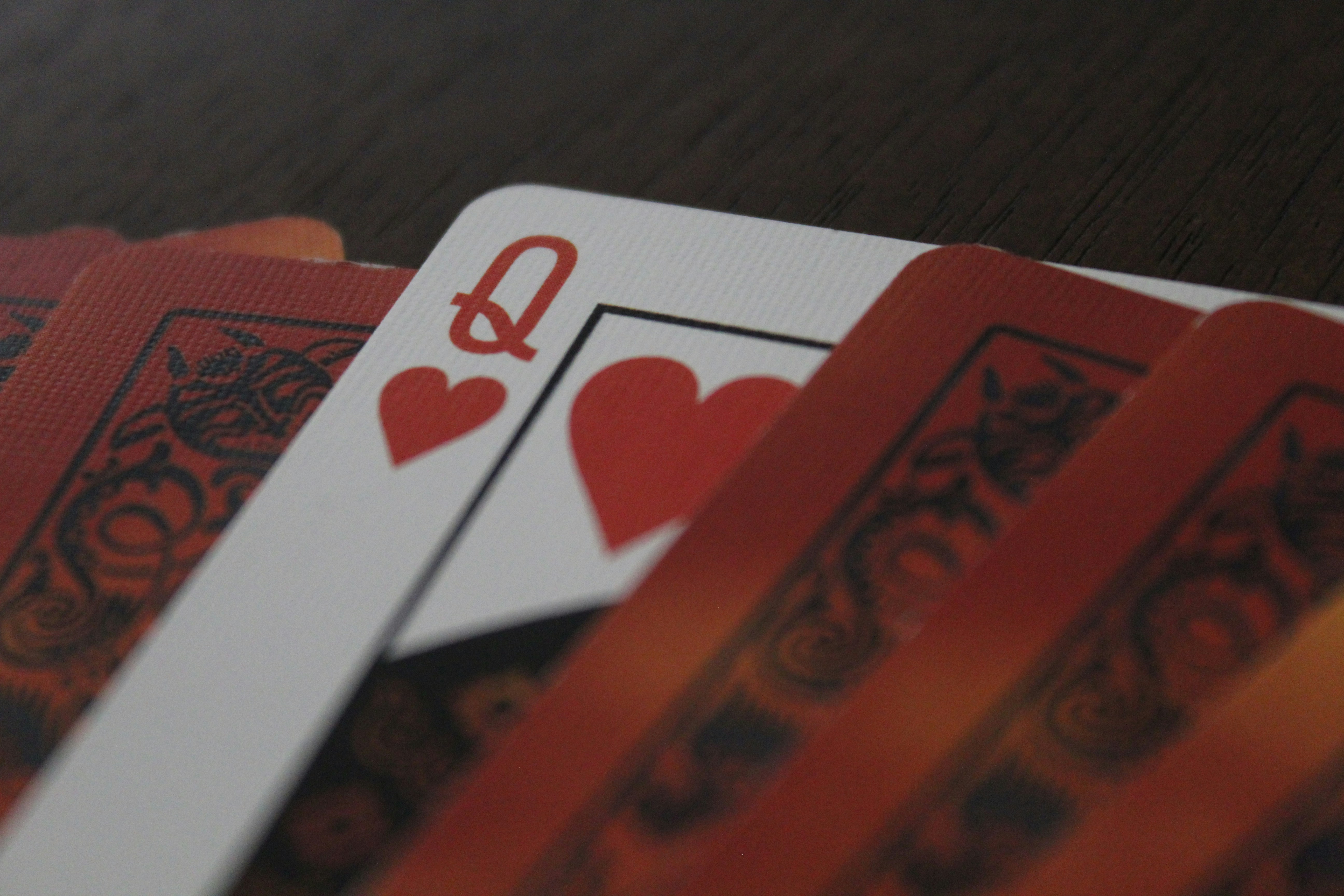 プログラミングに関する質問が飛び交うオンラインコミュニティのスクリーンショット